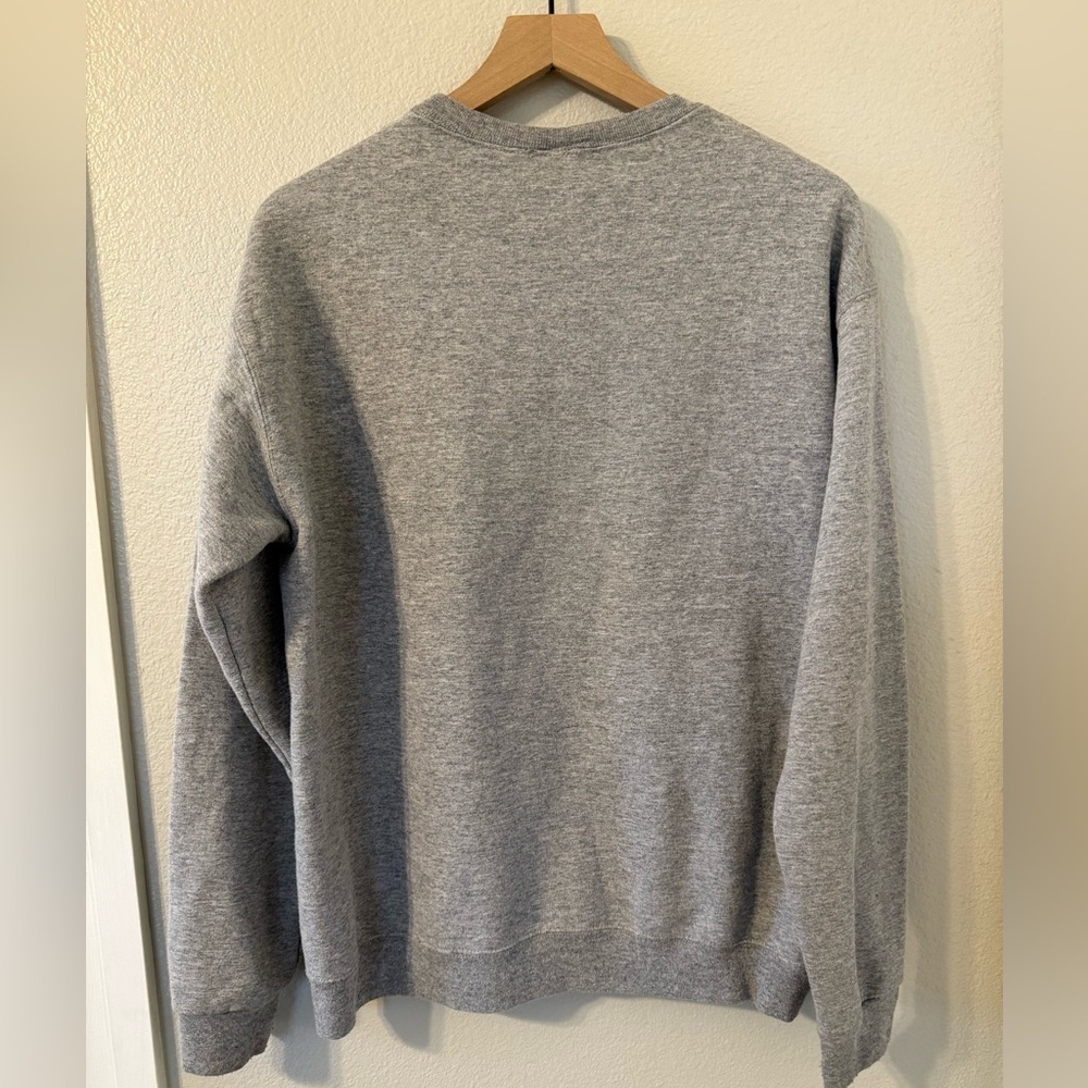 Walt Disney World Mickey & Friends Crewneck Sweatshirt Medium - Picture 3 of 7